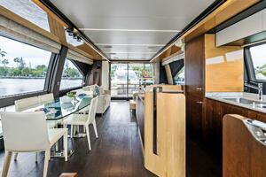 72FT (21.95M) AZIMUT