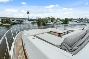 72FT (21.95M) AZIMUT