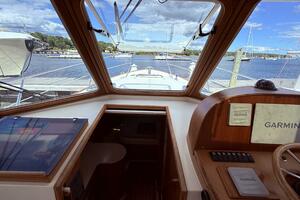 Tova 32ft Legacy Yacht For Sale