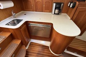 Tova 32ft Legacy Yacht For Sale
