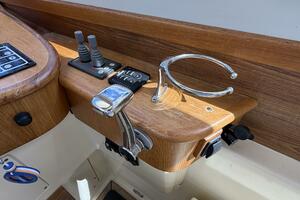 Tova 32ft Legacy Yacht For Sale