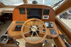 Tova 32ft Legacy Yacht For Sale