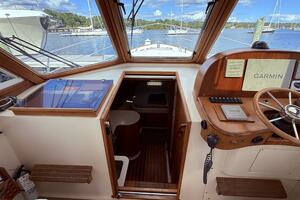 Tova 32ft Legacy Yacht For Sale