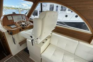 Tova 32ft Legacy Yacht For Sale