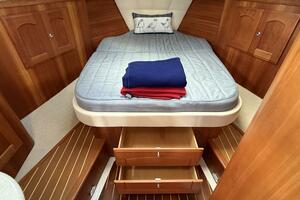 Tova 32ft Legacy Yacht For Sale