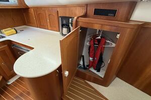 Tova 32ft Legacy Yacht For Sale