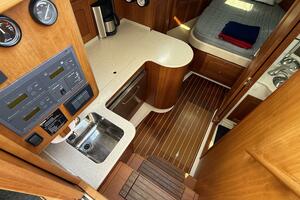 Tova 32ft Legacy Yacht For Sale