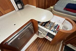 Tova 32ft Legacy Yacht For Sale
