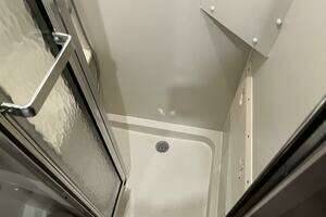 1995 Carver 440 Aft Cabin thumbnail 30