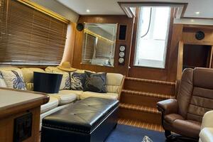 Carver 440 Aft Cabin