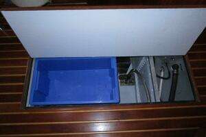 2003 Tiara Yachts 5200 Express thumbnail 23