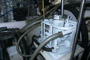 2003 Tiara Yachts 5200 Express thumbnail 59