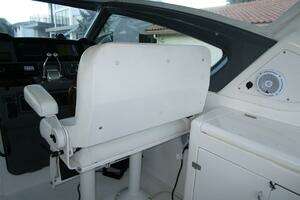 2003 Tiara Yachts 5200 Express thumbnail 32