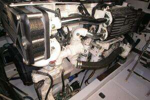 2003 Tiara Yachts 5200 Express thumbnail 54