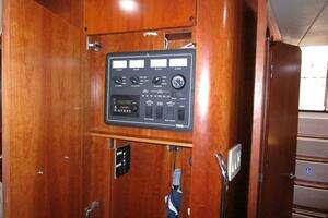 2003 Tiara Yachts 5200 Express thumbnail 6