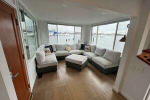 1981 Sumerset Houseboat thumbnail 6