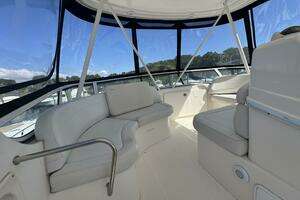 2003 Silverton 42 Convertible thumbnail 17