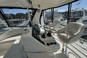 2003 Silverton 42 Convertible thumbnail 18