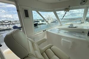 2007 Manta 44 Power Cat 'Lah De Dah' - Helm Seating