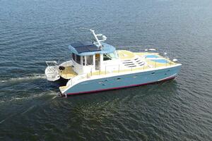 2007 Manta 44 Power Cat 'Lah De Dah' - Starboard 