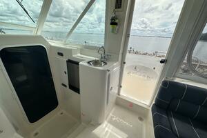 2007 Manta 44 Power Cat 'Lah De Dah' - Pilothouse