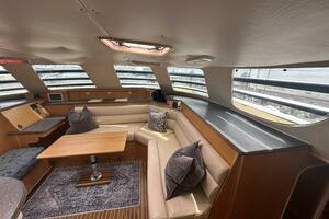 2007 Manta 44 Power Cat 'Lah De Dah' - Dinette