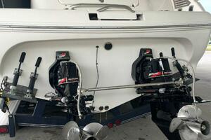 32ft Powerquest Yacht For Sale