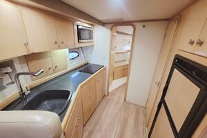 Satellite Office 35ft Carver Yacht For Sale