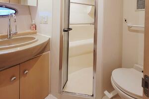 Satellite Office 35ft Carver Yacht For Sale