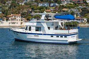Si Como No 2009 DeFever 45 Motoryacht Yacht For Sale in San Diego CA