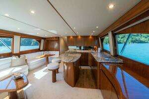 2017 Viking 62 Convertible thumbnail 7
