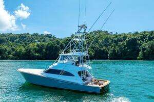 2017 Viking 62 Convertible thumbnail 70