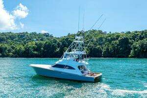 2017 Viking 62 Convertible thumbnail 69