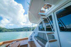 2017 Viking 62 Convertible thumbnail 42