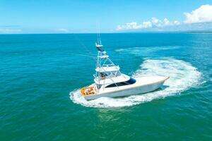 2017 Viking 62 Convertible thumbnail 63