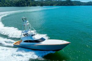 2017 62 Viking Convertible - Offensive