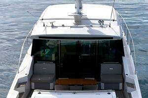 2017 Tiara Yachts 53 Coupe thumbnail 7