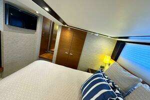 2017 Tiara Yachts 53 Coupe thumbnail 47
