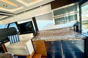 2017 Tiara Yachts 53 Coupe thumbnail 38