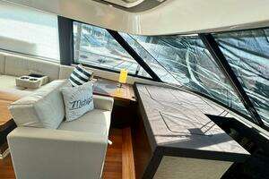 2017 Tiara Yachts 53 Coupe thumbnail 32