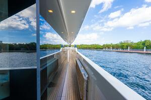 Side Deck