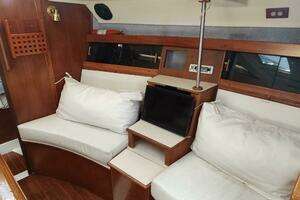 1987 Hunter 37 Legend thumbnail 45