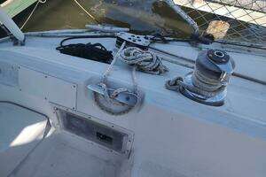 1987 Hunter 37 Legend thumbnail 11