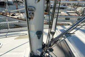 1987 Hunter 37 Legend thumbnail 20