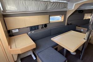 Romance 38ft Beneteau Yacht For Sale