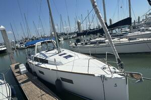 Romance 38ft Beneteau Yacht For Sale