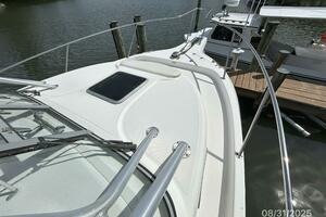 C Cab 31ft Boston Whaler Yacht For Sale