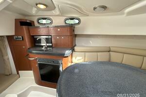 C Cab 31ft Boston Whaler Yacht For Sale