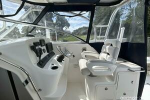 C Cab 31ft Boston Whaler Yacht For Sale