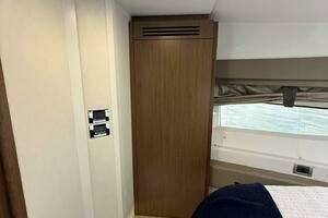 2018 Sea Ray 460 Sundancer thumbnail 17